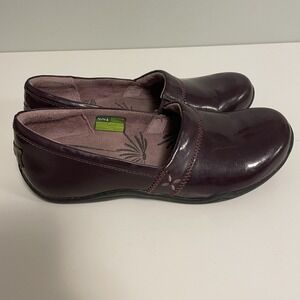 Ahnu Jackie Women Size 8 Wine Color Patent Leather Comfort Slip On Loafers Shoes
